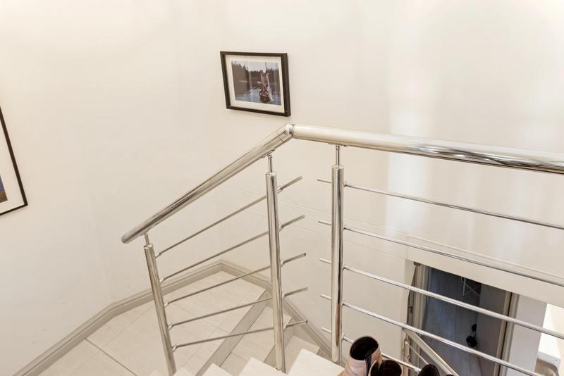 To Let 2 Bedroom Property for Rent in Sea Point Western Cape